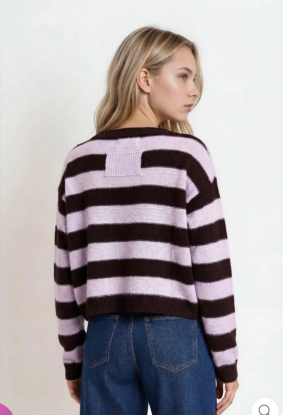 STRIPE EXPOSED SEAM LONG SLEEVE CROPPED SWEATER