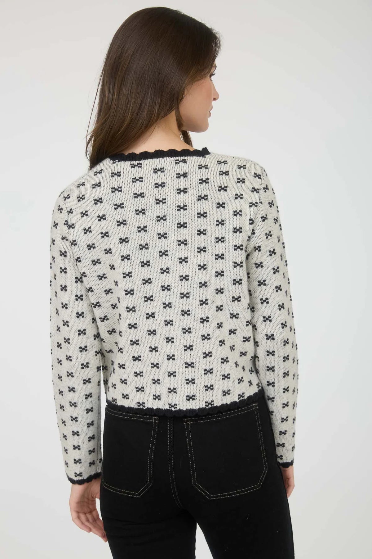 Scallop Trim Knit Cardigan