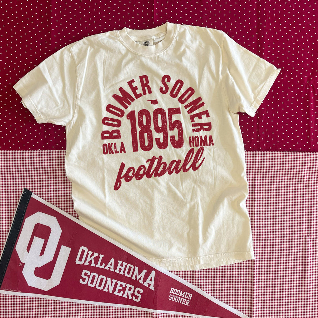 CJ OU Vintage Arch Text Graphic Tee