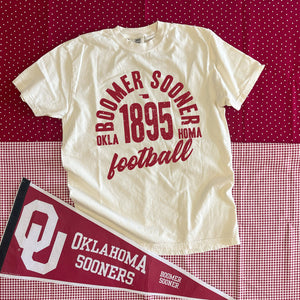 CJ OU Vintage Arch Text Graphic Tee