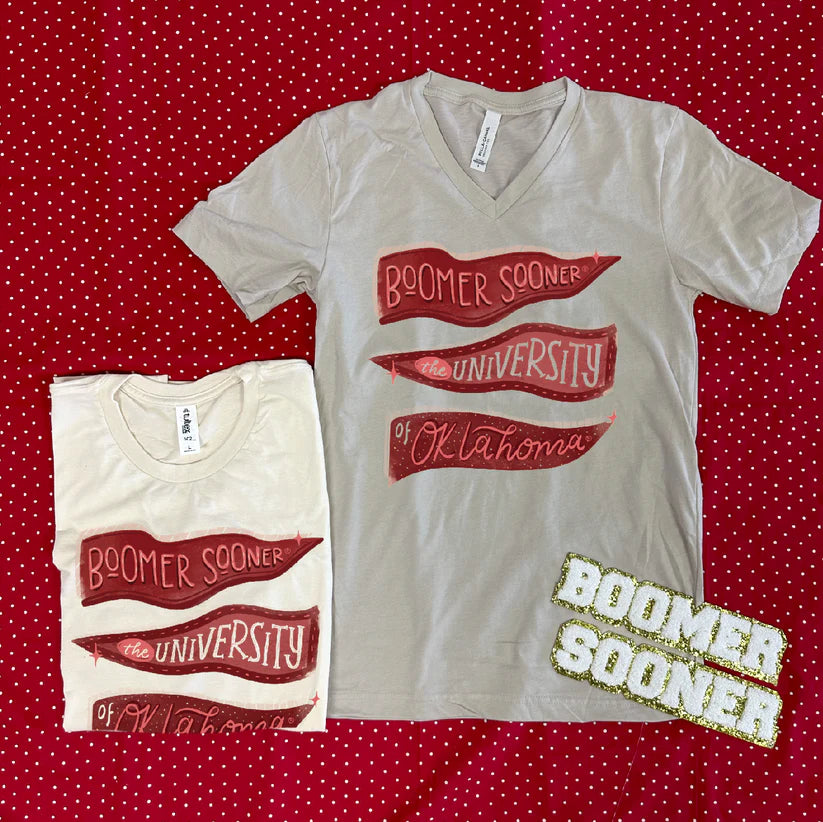CJ V-Neck Boomer Sooner Pennant Heather Dust V-Neck Graphic Tee