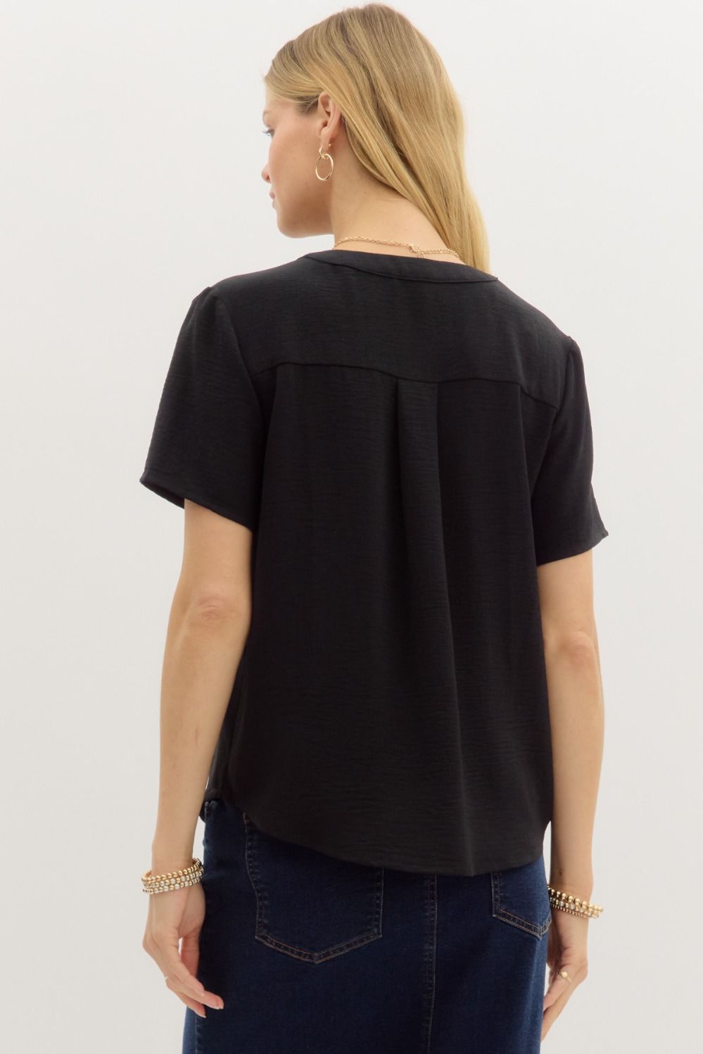 Entro Classic Split V-Neck Top