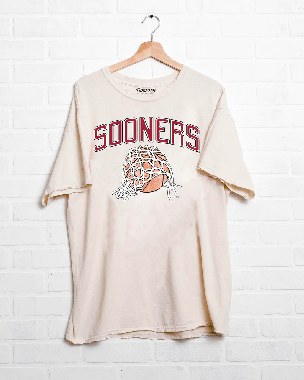 LivyLu Sooners Basketball Fling Puff Ink Off White Thrifted Tee