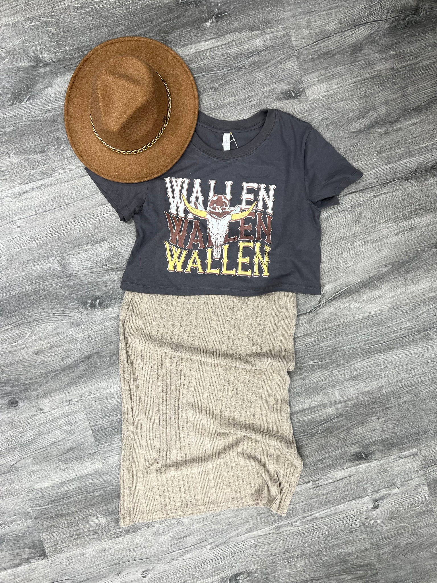 Wallen Graphic Tee